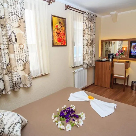 Hotel Karya Butik 3*